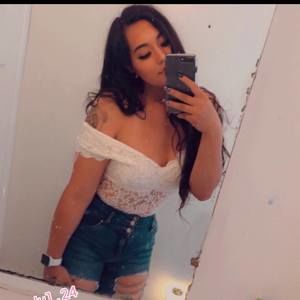 Meet your Posher, Jasmine